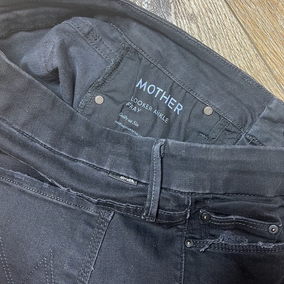 Mother The Looker Distressed Ankle Fray in Guilty as Sin Size 24 - Picture 9 of 11